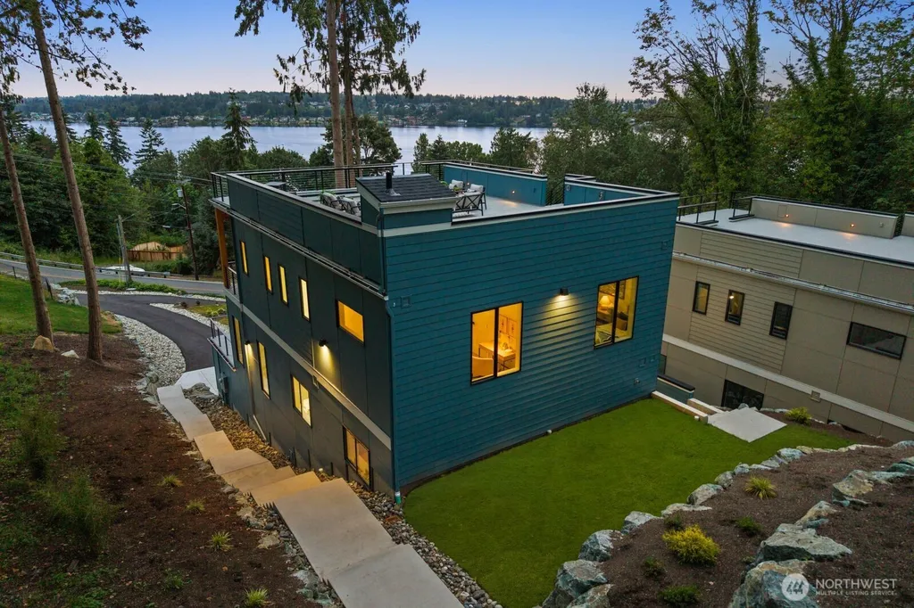 10719 Lake View Drive Lake Stevens WA 98258