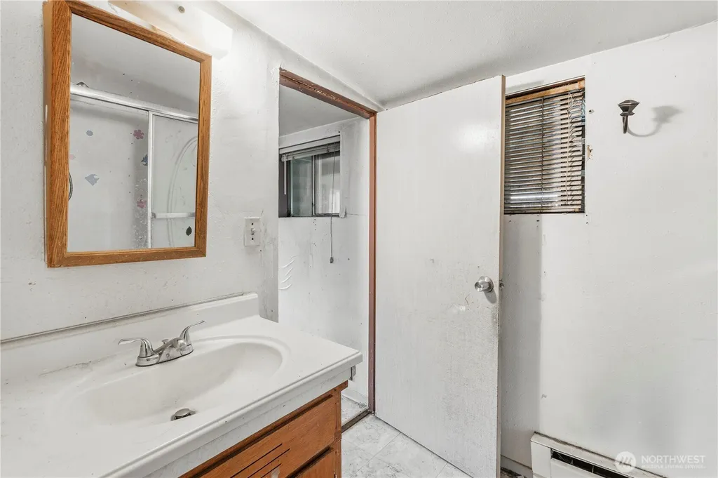 5307 16th Avenue S Seattle WA 98108