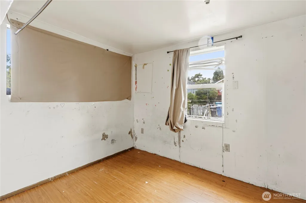 5307 16th Avenue S Seattle WA 98108