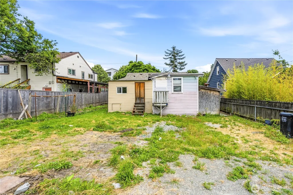 5307 16th Avenue S Seattle WA 98108