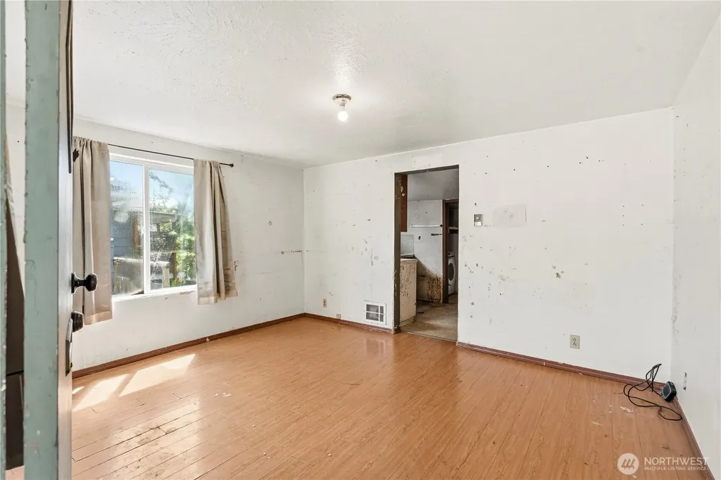 5307 16th Avenue S Seattle WA 98108