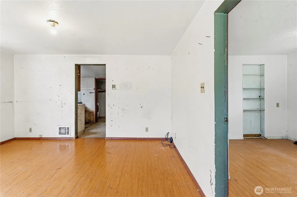 5307 16th Avenue S Seattle WA 98108