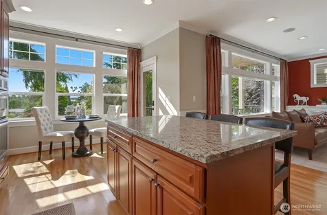 8018 31st Avenue NW Seattle WA 98117