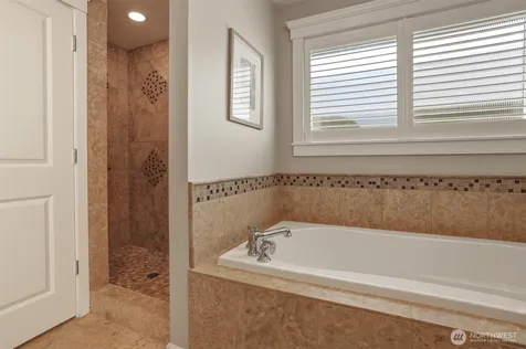 8018 31st Avenue NW Seattle WA 98117