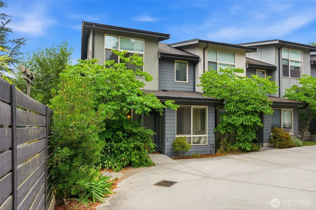 5179 42nd Avenue S Seattle WA 98118