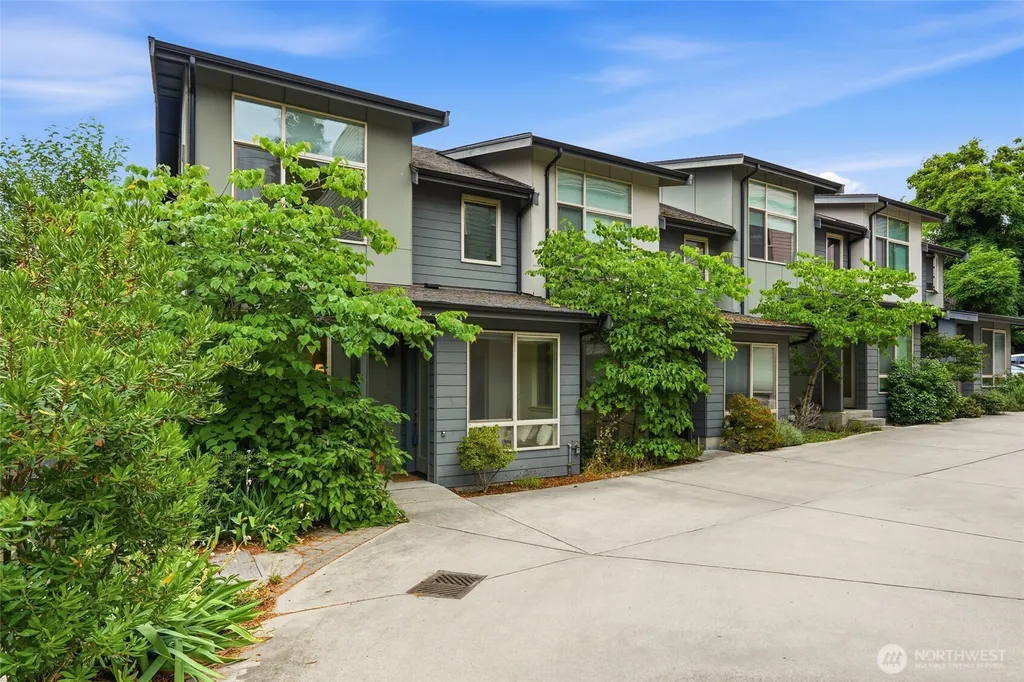 5179 42nd Avenue S Seattle WA 98118