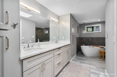 11401 Madera Circle SW Lakewood WA 98499