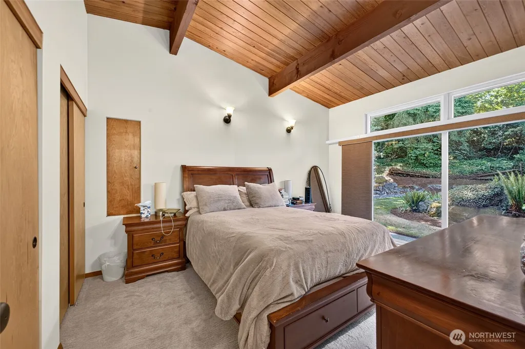 17438 6th Avenue SW Normandy Park WA 98166