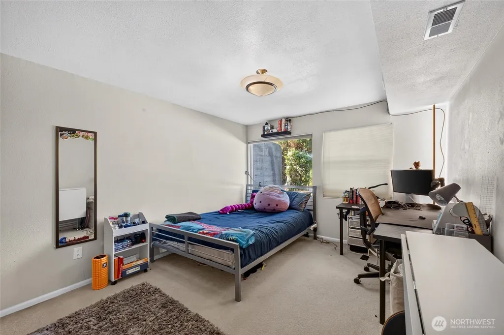 17438 6th Avenue SW Normandy Park WA 98166