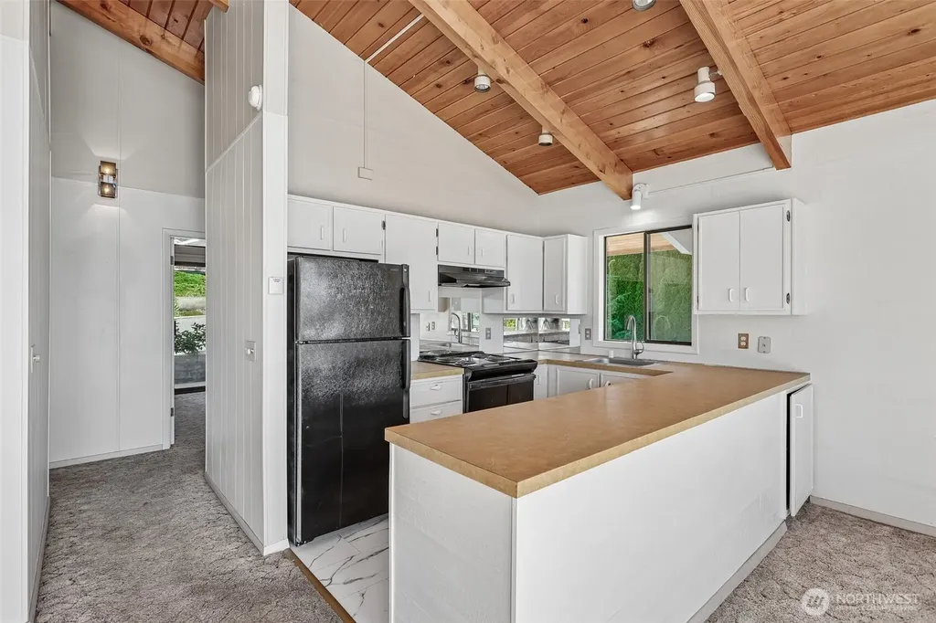 224 Skagit Way La Conner WA 98257