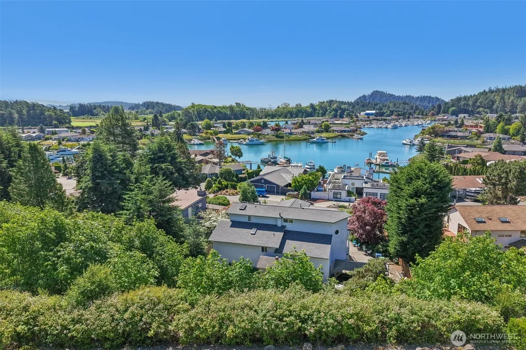 224 Skagit Way La Conner WA 98257