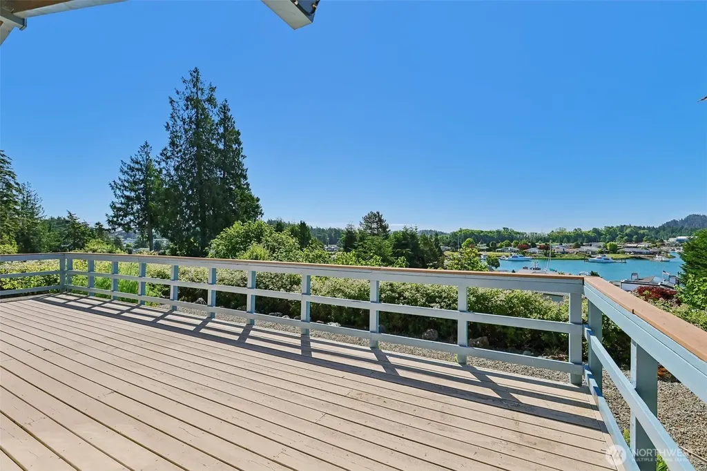 224 Skagit Way La Conner WA 98257