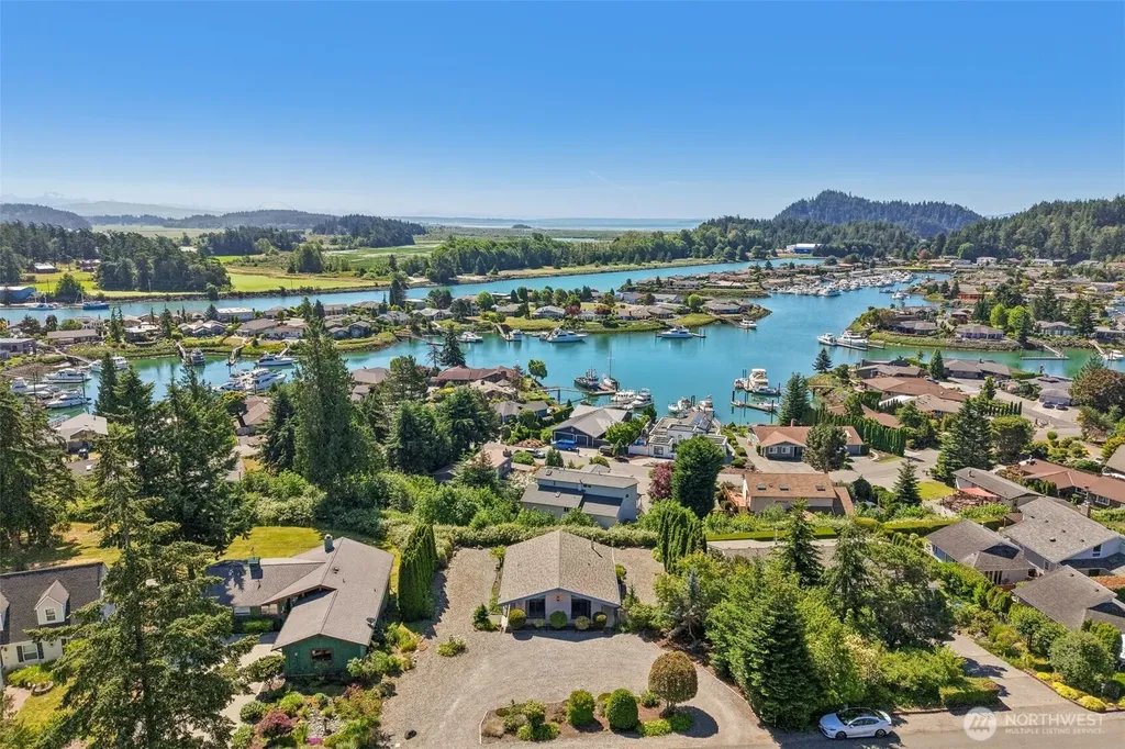 224 Skagit Way La Conner WA 98257