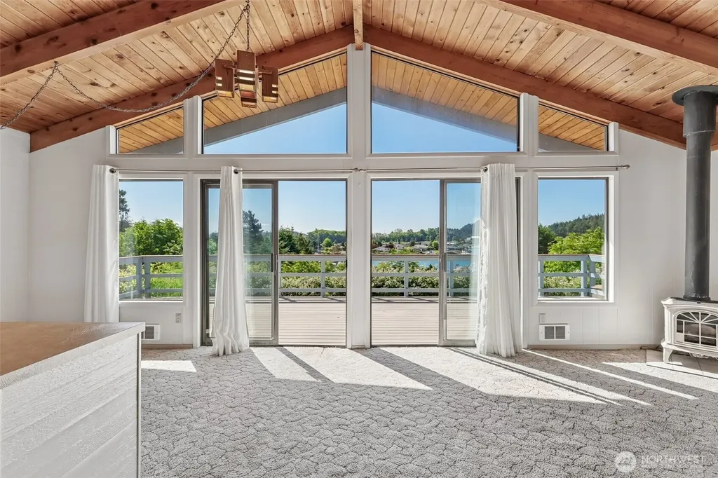 224 Skagit Way La Conner WA 98257