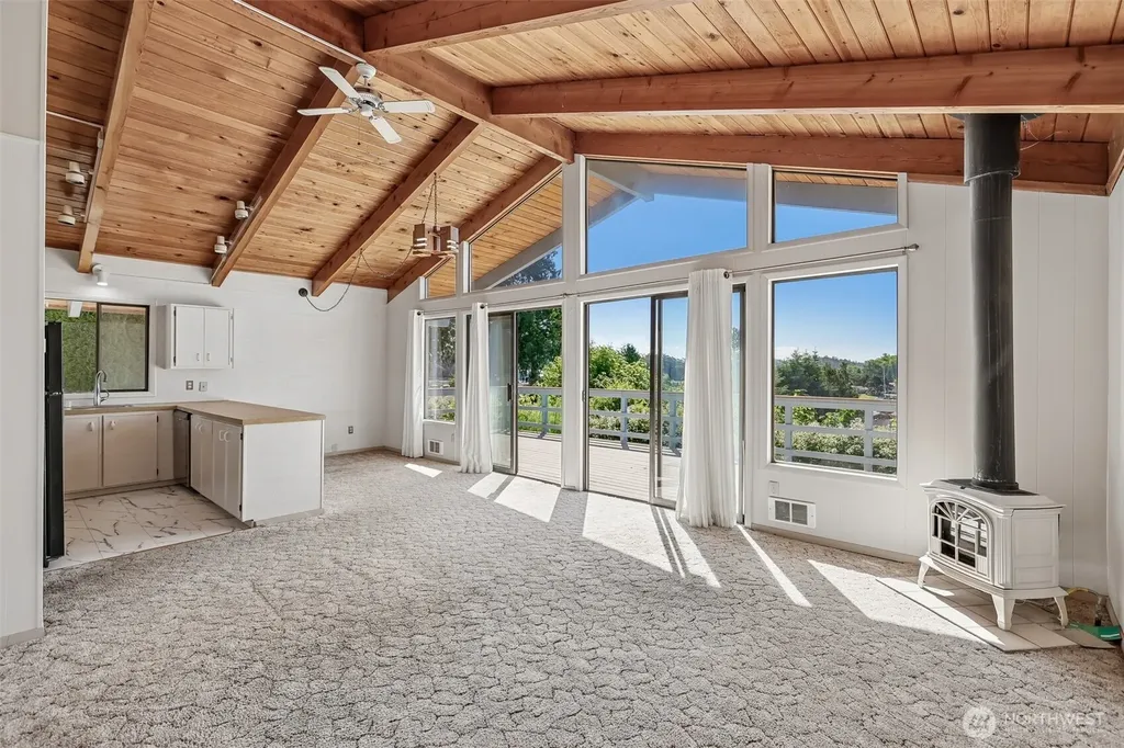 224 Skagit Way La Conner WA 98257