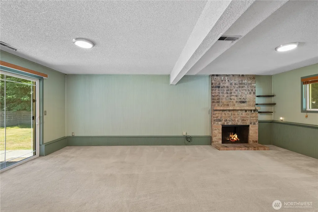 2818 111th Place SE Everett WA 98208