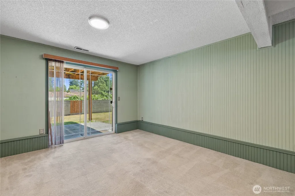 2818 111th Place SE Everett WA 98208