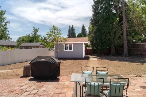 335 Whitebirch Place Wenatchee WA 98801