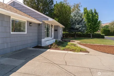 335 Whitebirch Place Wenatchee WA 98801