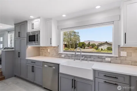 335 Whitebirch Place Wenatchee WA 98801