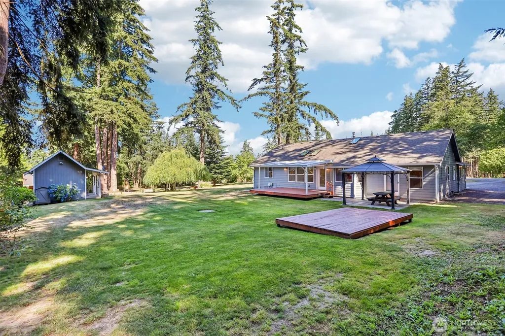 9110 180th Street NW Stanwood WA 98292