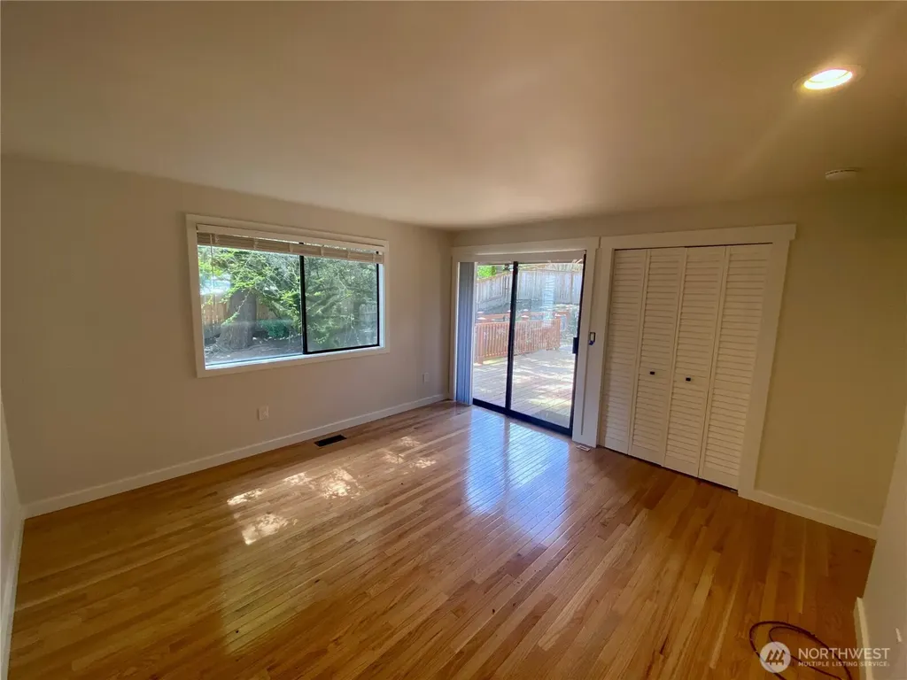 650 Jasmine Place NW Issaquah WA 98027