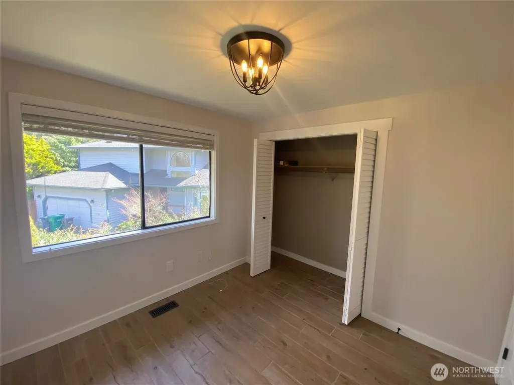 650 Jasmine Place NW Issaquah WA 98027