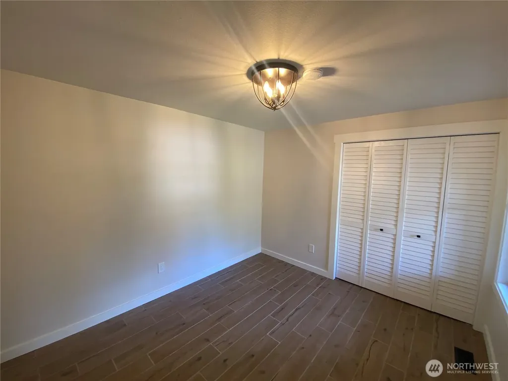 650 Jasmine Place NW Issaquah WA 98027
