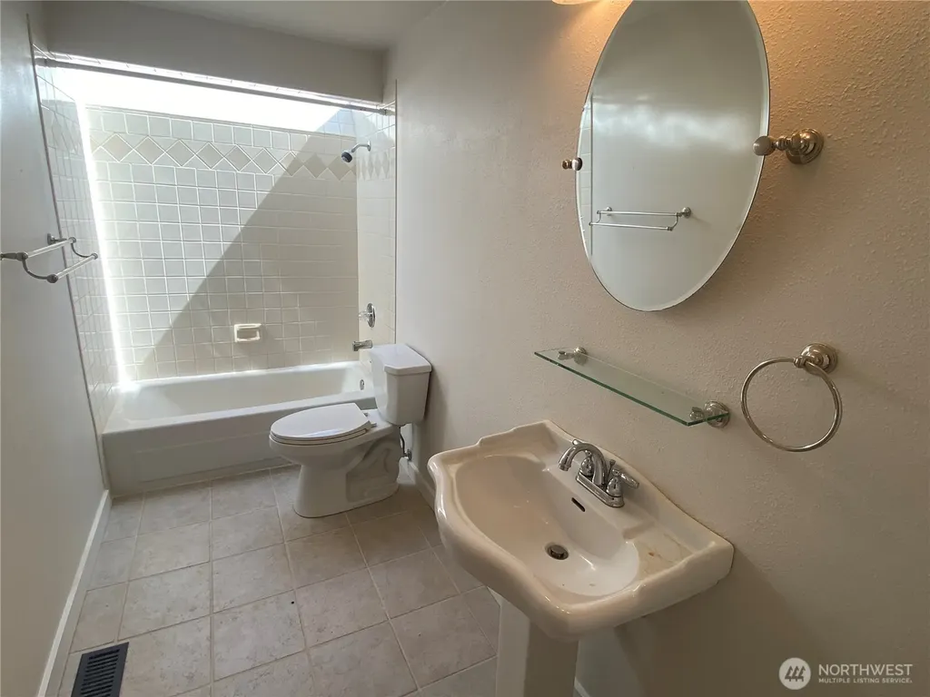 650 Jasmine Place NW Issaquah WA 98027