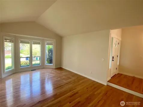 650 Jasmine Place NW Issaquah WA 98027