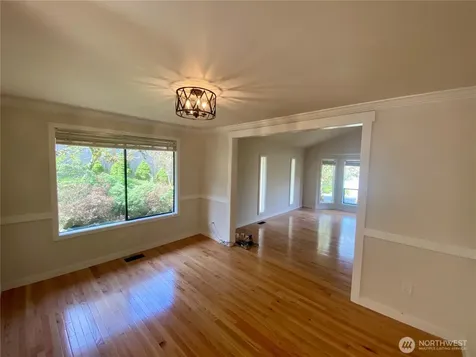 650 Jasmine Place NW Issaquah WA 98027
