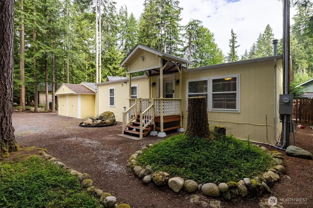 1461 King Valley Drive Maple Falls WA 98266