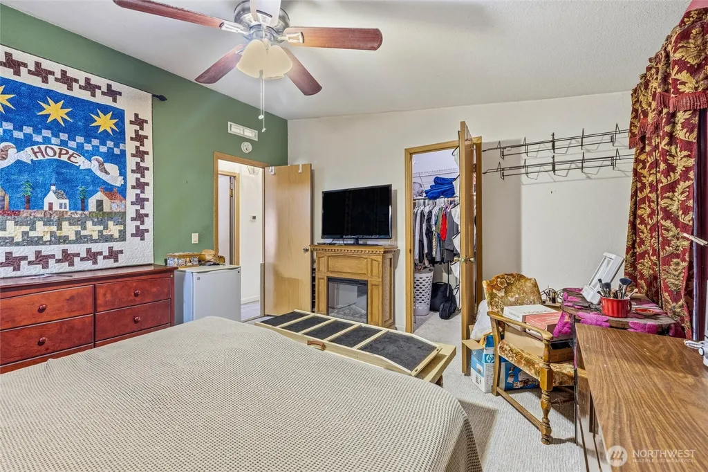 1461 King Valley Drive Maple Falls WA 98266