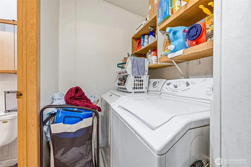 1461 King Valley Drive Maple Falls WA 98266