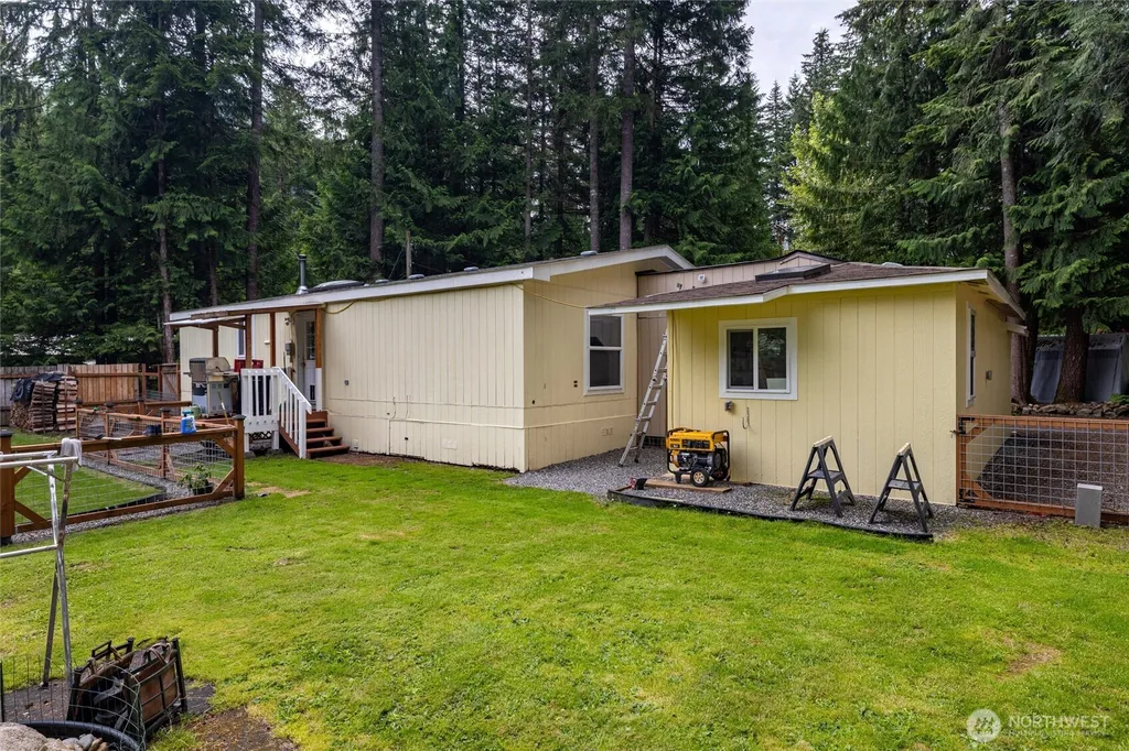1461 King Valley Drive Maple Falls WA 98266