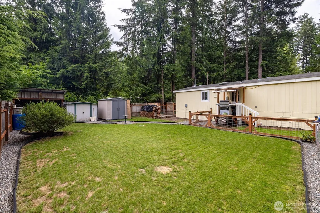 1461 King Valley Drive Maple Falls WA 98266