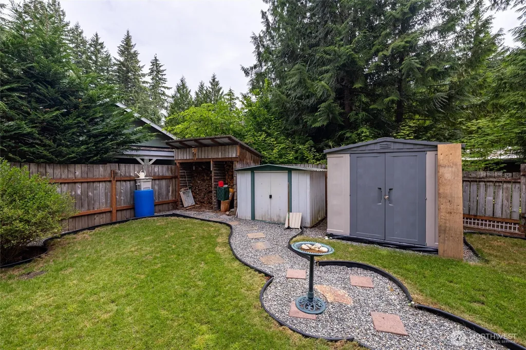 1461 King Valley Drive Maple Falls WA 98266