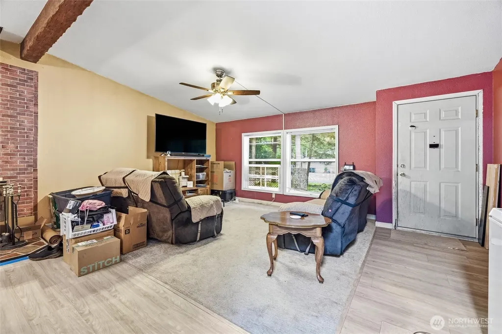 1461 King Valley Drive Maple Falls WA 98266