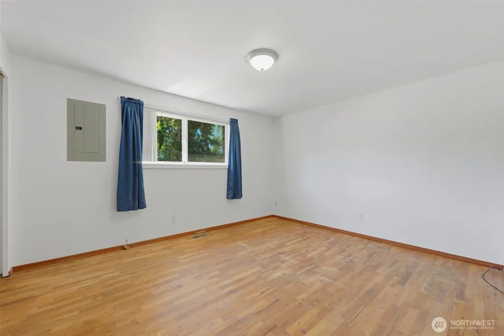 842 SW 305th Street Federal Way WA 98023