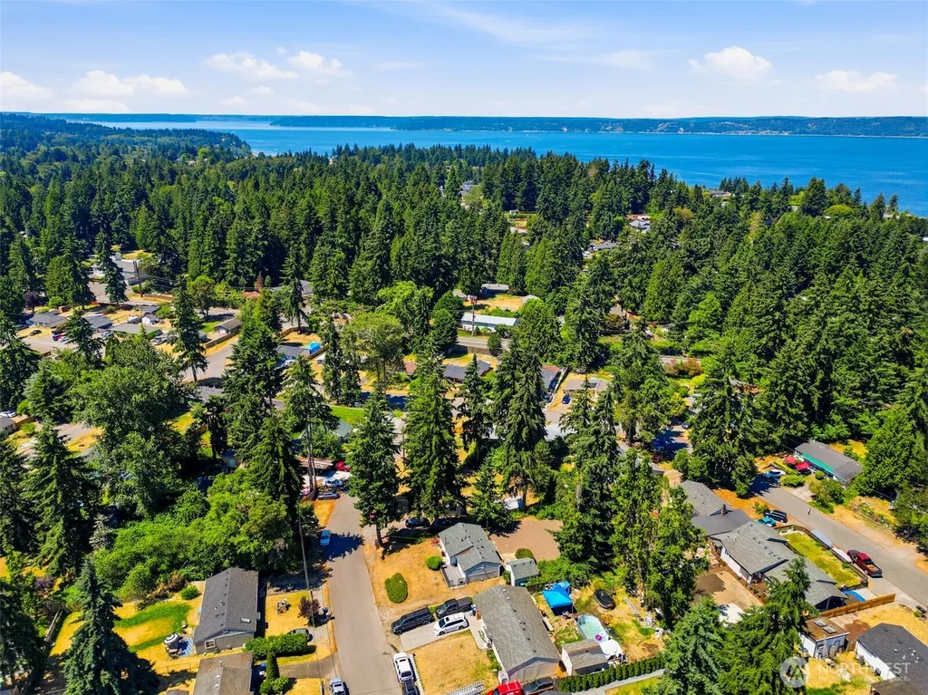 842 SW 305th Street Federal Way WA 98023