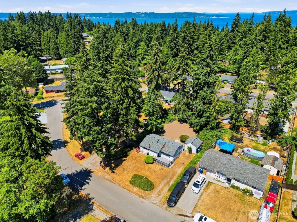 842 SW 305th Street Federal Way WA 98023
