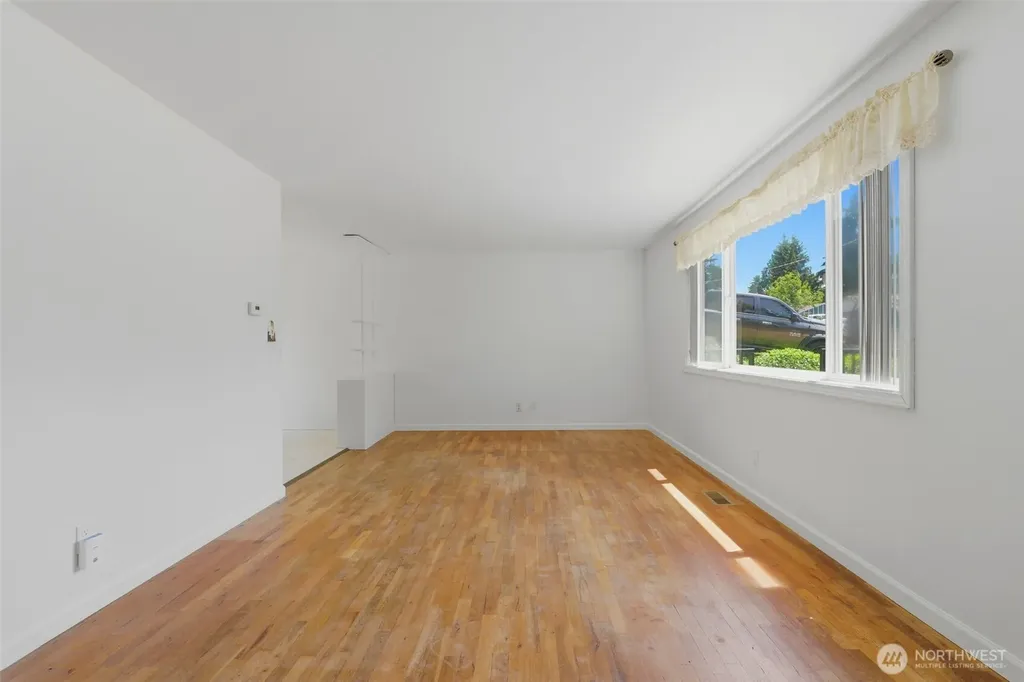 842 SW 305th Street Federal Way WA 98023