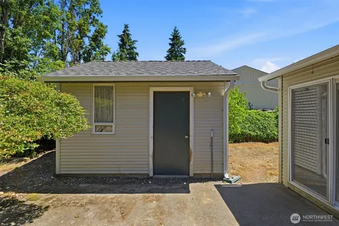 842 SW 305th Street Federal Way WA 98023