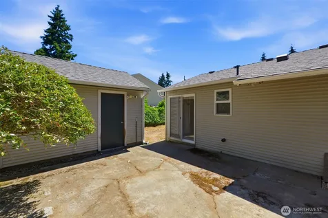 842 SW 305th Street Federal Way WA 98023