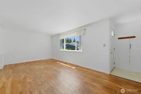 842 SW 305th Street Federal Way WA 98023