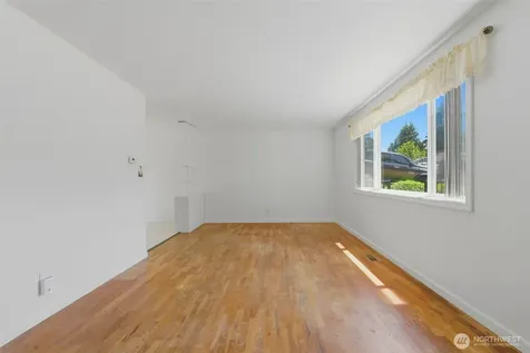 842 SW 305th Street Federal Way WA 98023