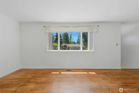 842 SW 305th Street Federal Way WA 98023
