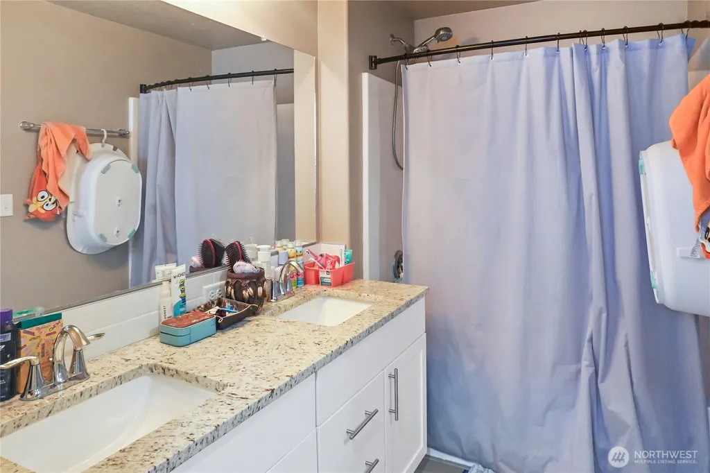 1125 W Sequoia Road Moses Lake WA 98837