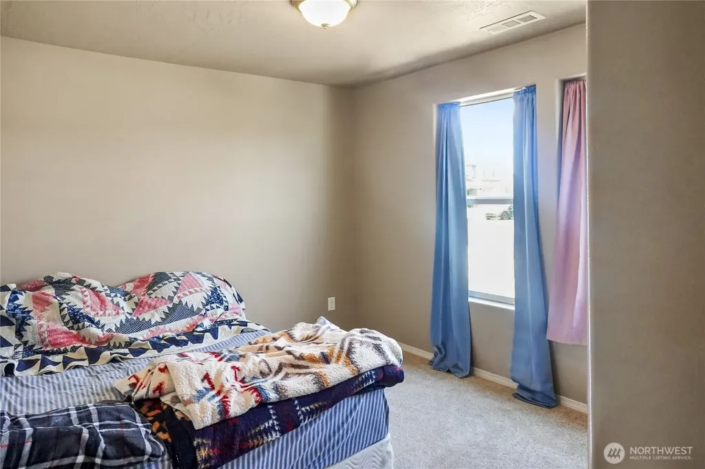 1125 W Sequoia Road Moses Lake WA 98837