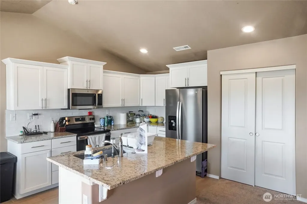 1125 W Sequoia Road Moses Lake WA 98837
